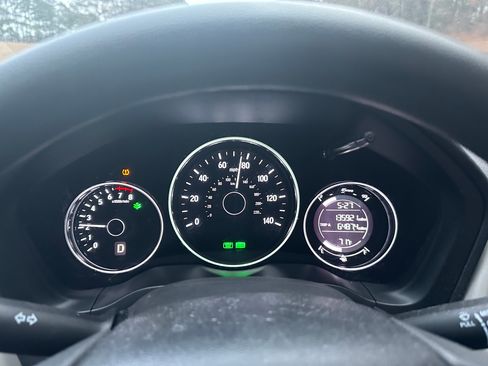 Used 2017 Honda HR-V LX image 13