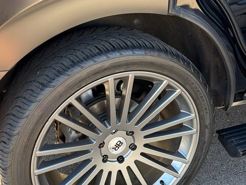 Used 2018 Lincoln Navigator Reserve w/ Technology Package image 9