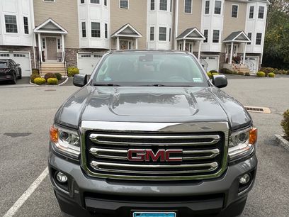 Used 2018 GMC Canyon SLE w/ SLE Convenience Package