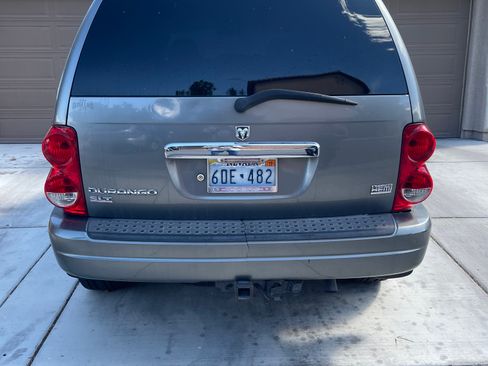 Used 2005 Dodge Durango SLT w/ Family Value Group RWD image 6