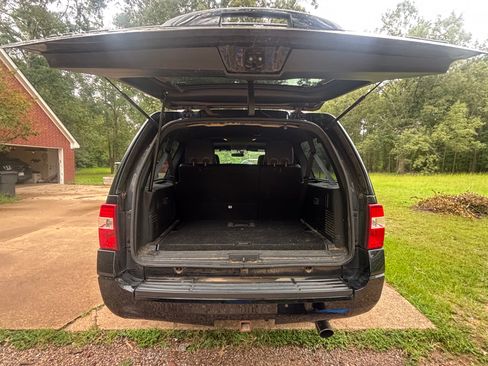 Used 2016 Ford Expedition EL Limited RWD image 11