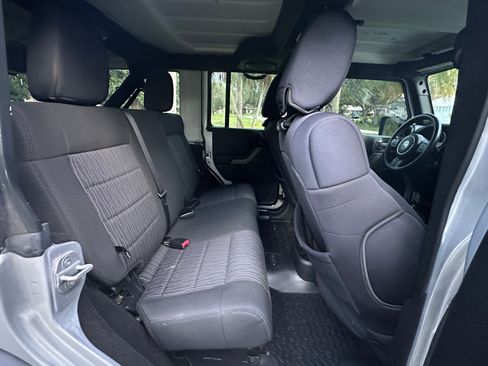 Used 2012 Jeep Wrangler Unlimited Sport AWD/4WD image 8