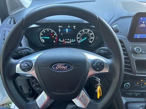 Used 2022 Ford Transit Connect XLT FWD image 13