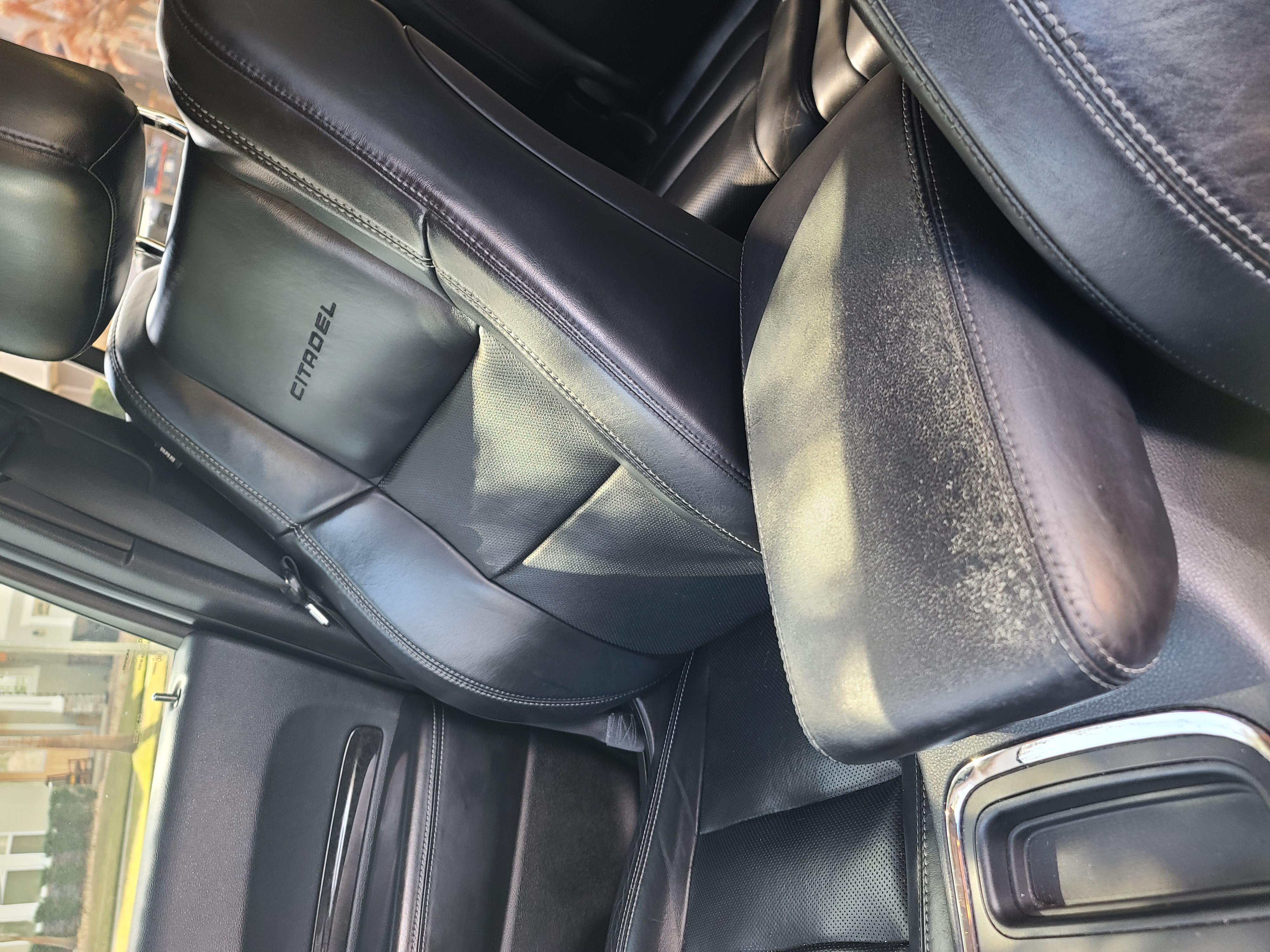 Used 2011 Dodge Durango Citadel RWD image 18