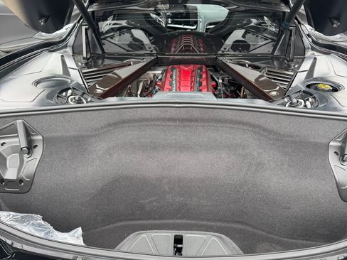 Used 2022 Chevrolet Corvette Stingray Coupe w/ Z51 Performance Package image 6