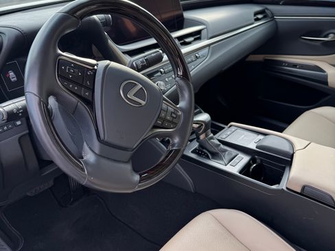 Used 2021 Lexus ES 350 w/ Premium Package image 9