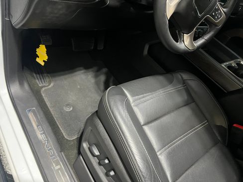 Used 2017 GMC Sierra 1500 Denali w/ Denali Ultimate Package image 24