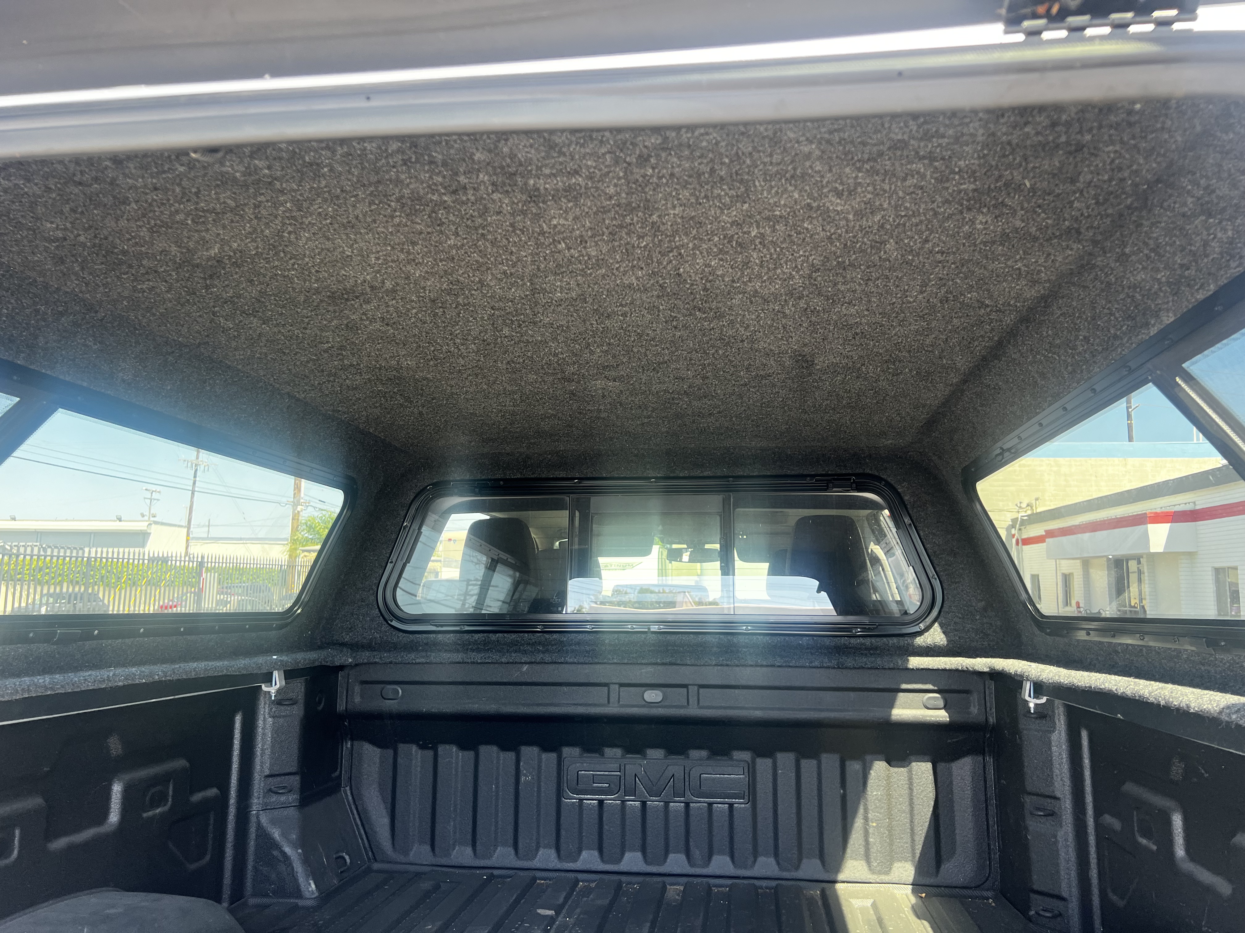 Used 2023 GMC Sierra 2500 SLT w/ SLT Convenience Package RWD image 32