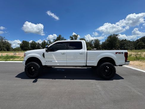 Used 2019 Ford F250 Platinum w/ Platinum Ultimate Package AWD/4WD image 10