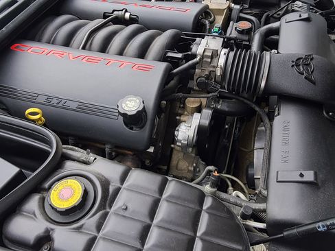 Used 1997 Chevrolet Corvette Coupe w/ Memory Pkg image 19