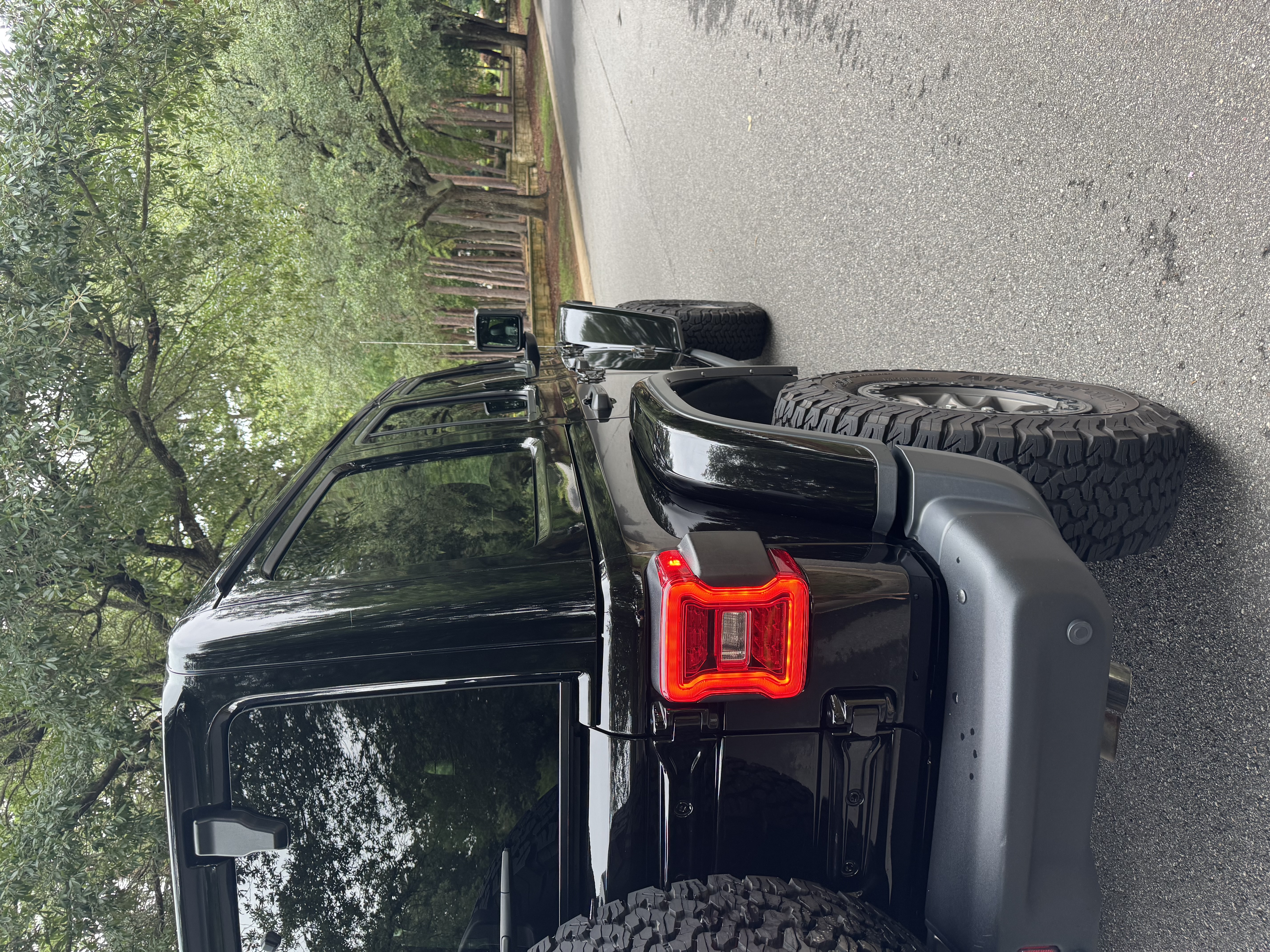 Used 2021 Jeep Wrangler Unlimited Rubicon 392 AWD/4WD image 4