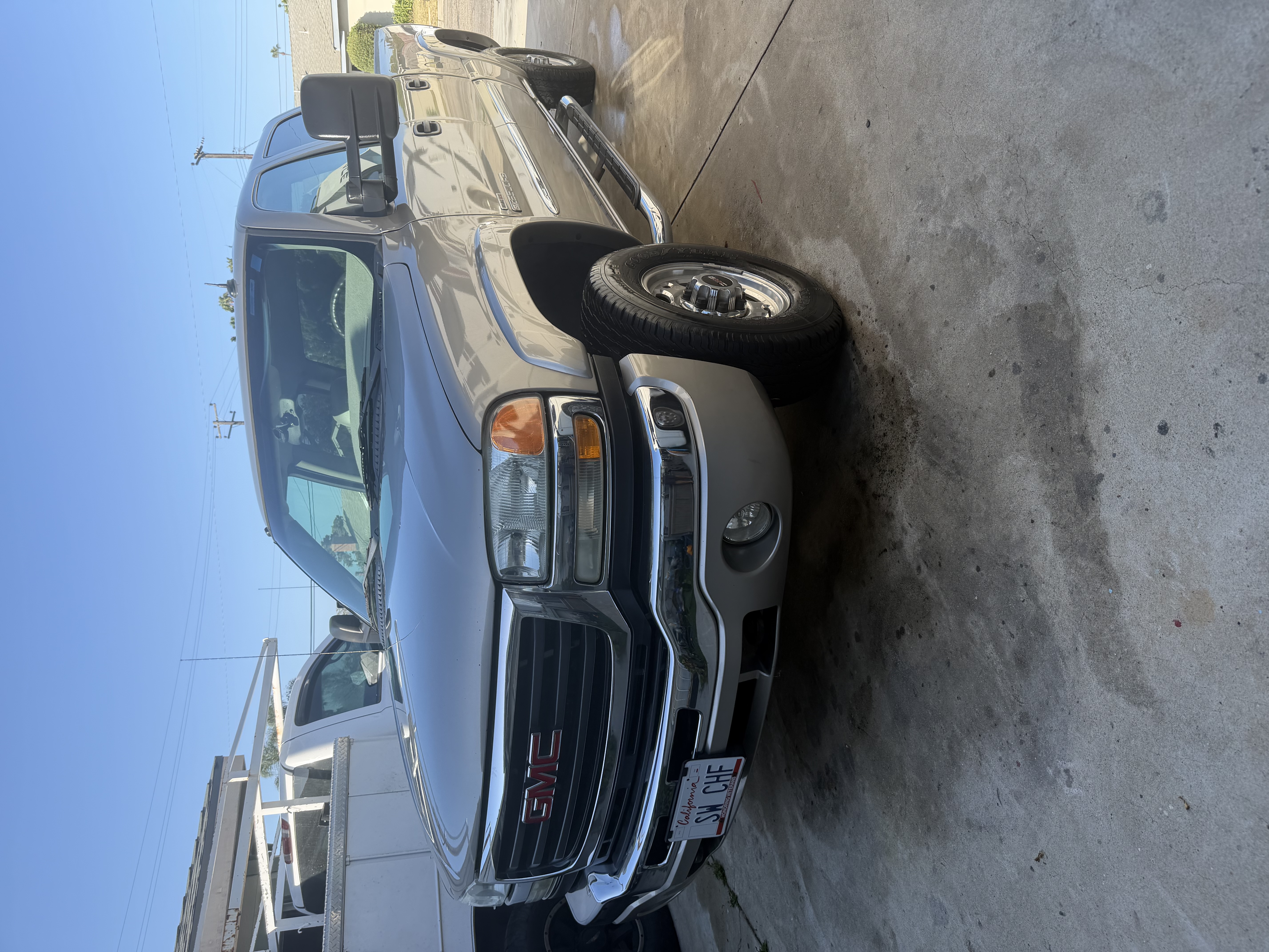 Used 2003 GMC Sierra 2500 SLT w/ SLT Preferred Equipment Group RWD image 4