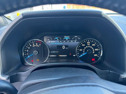 Used 2015 Ford F150 Lariat image 10