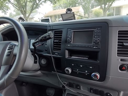 Used 2014 Nissan NV 2500 SV image 12