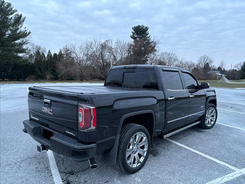 Used 2018 GMC Sierra 1500 Denali image 6