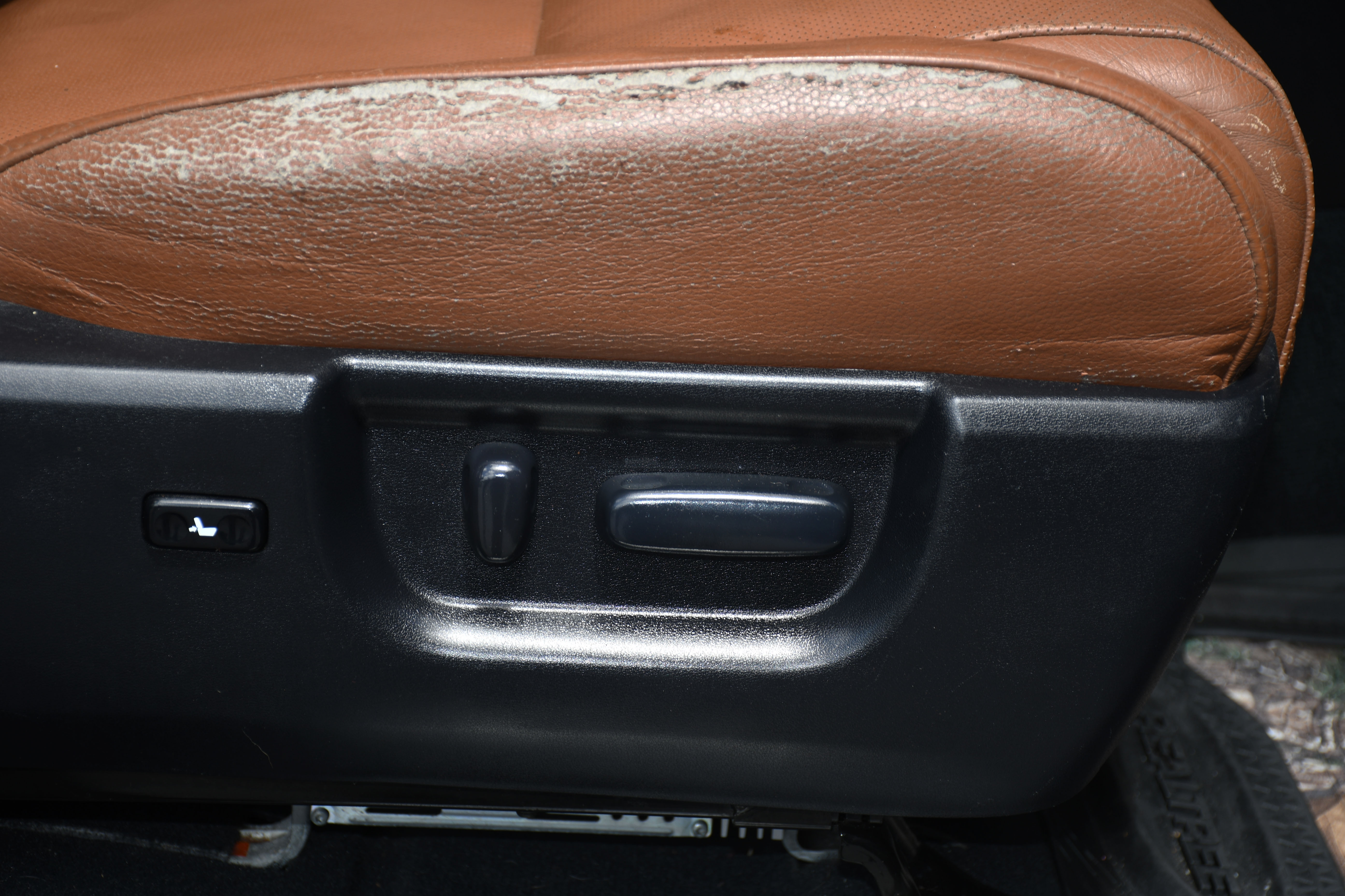 Used 2013 Toyota Tundra Platinum AWD/4WD image 21
