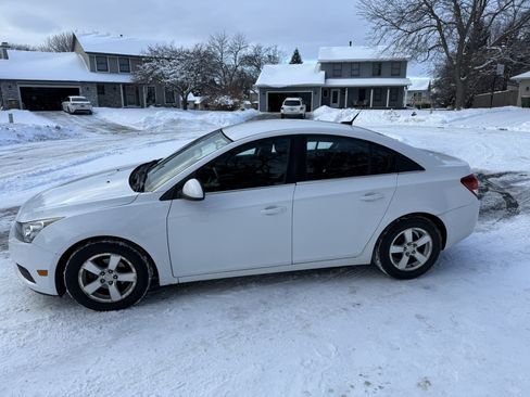 Used 2014 Chevrolet Cruze LT image 4