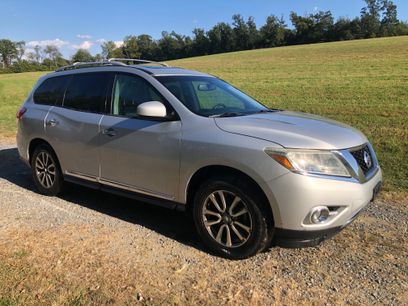 Used 2013 Nissan Pathfinder SL w/ SL Premium Pkg