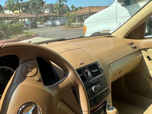 Used 2008 Mercedes-Benz C 300 Sedan image 16