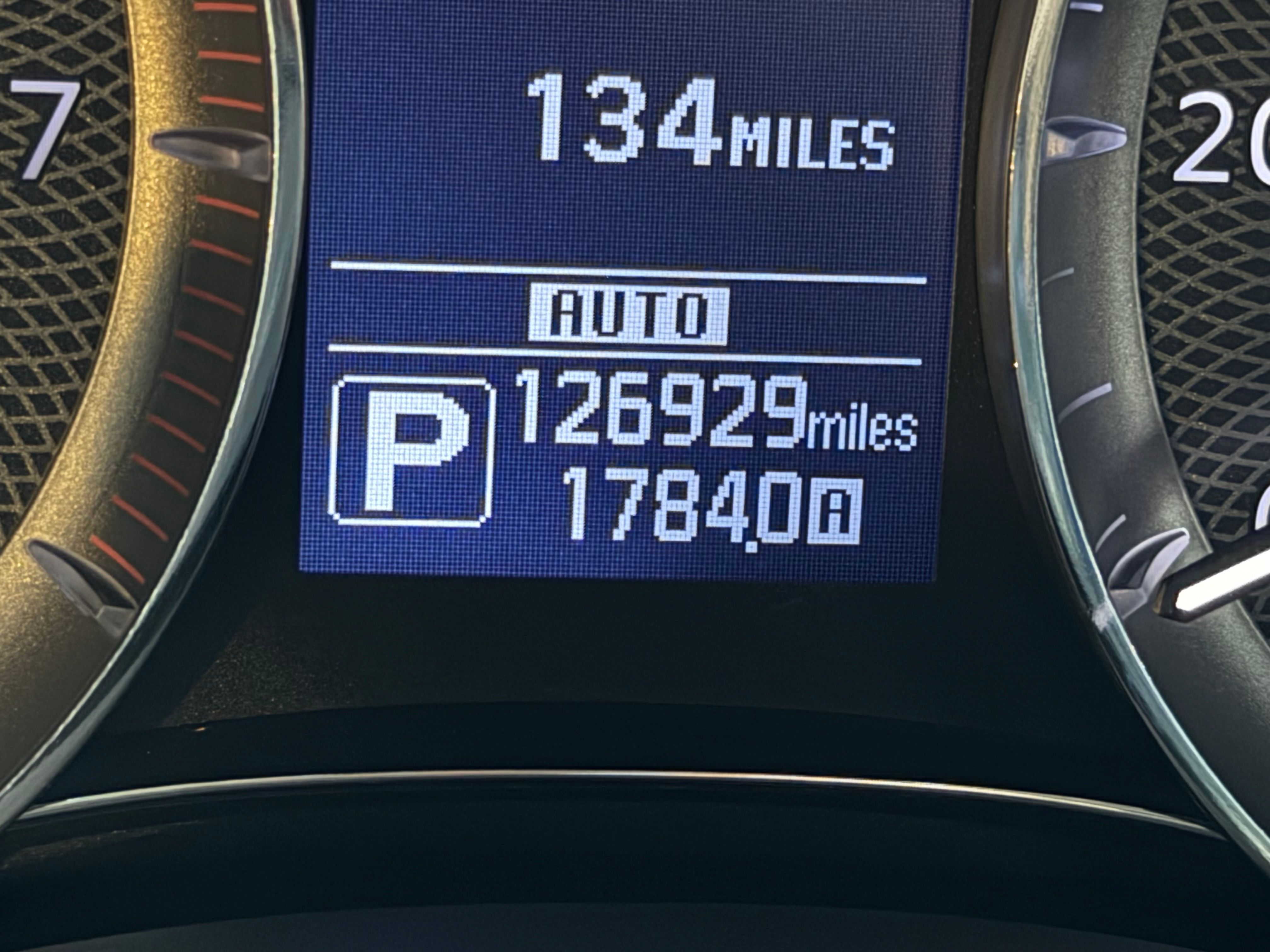 Used 2017 INFINITI QX80 4WD w/ Deluxe Technology Package image 18