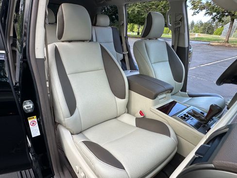 Used 2010 Lexus GX 460 w/ Comfort Plus Pkg AWD/4WD image 21