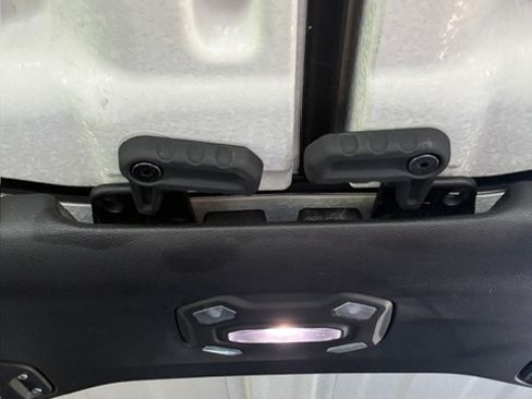 Used 2018 Jeep Wrangler Unlimited Sport AWD/4WD image 24