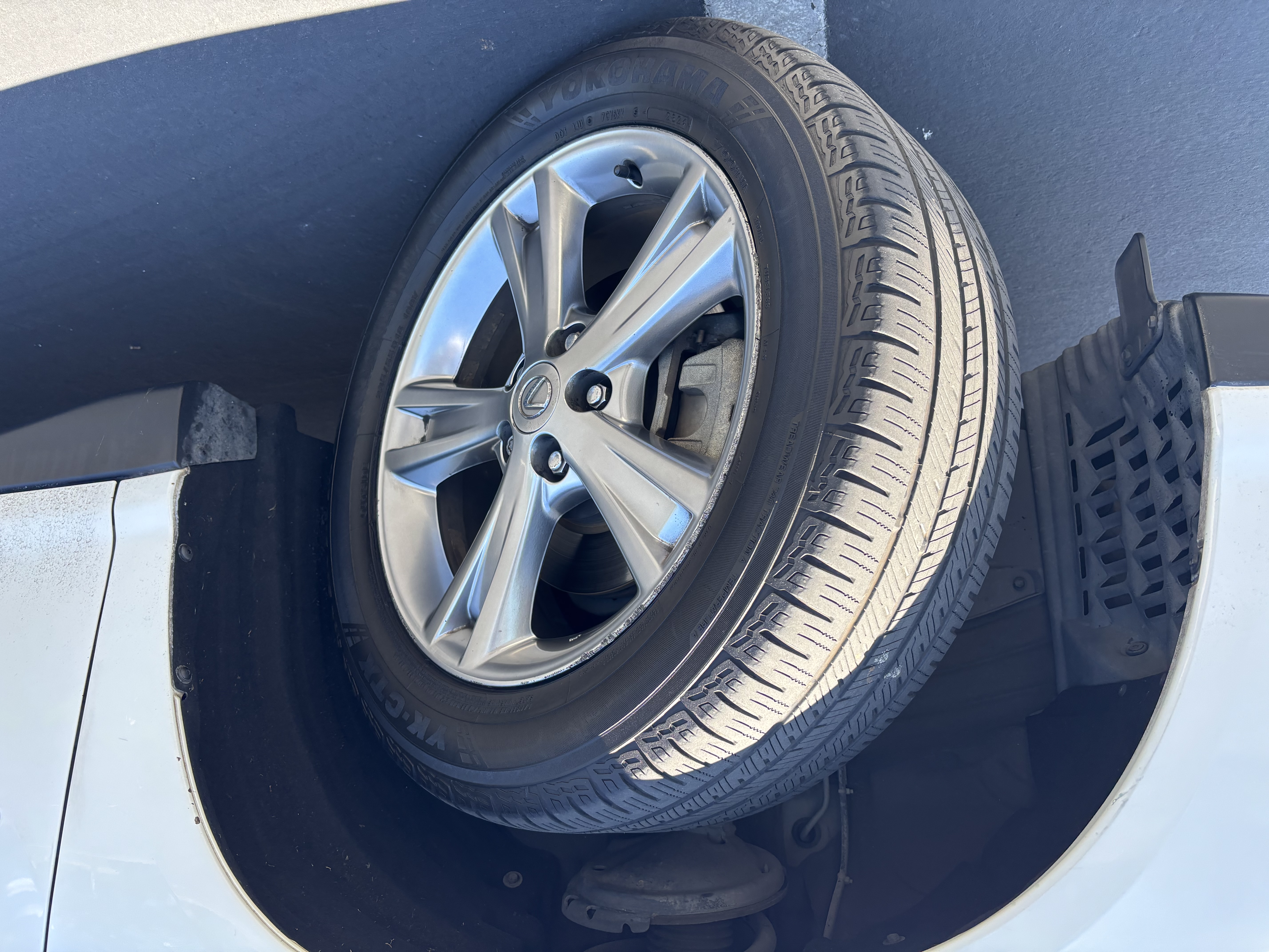 Used 2006 Lexus RX 400h 2WD image 24
