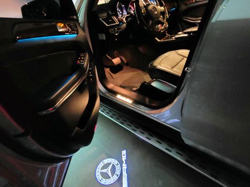 Used 2013 Mercedes-Benz GL 550 4MATIC image 29