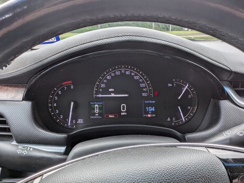 Used 2019 Cadillac XTS Luxury image 22