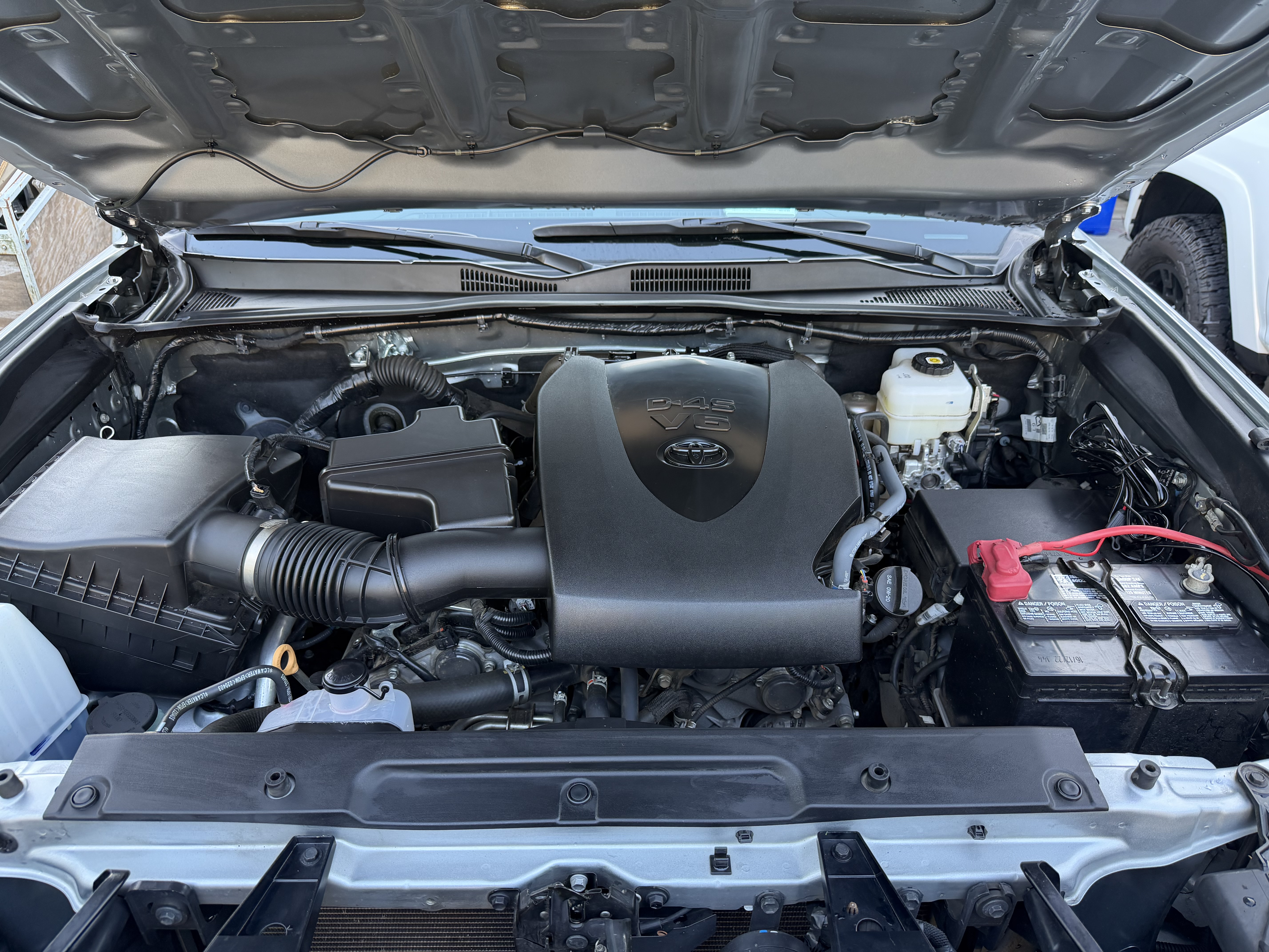 Used 2023 Toyota Tacoma TRD Off-Road AWD/4WD image 6