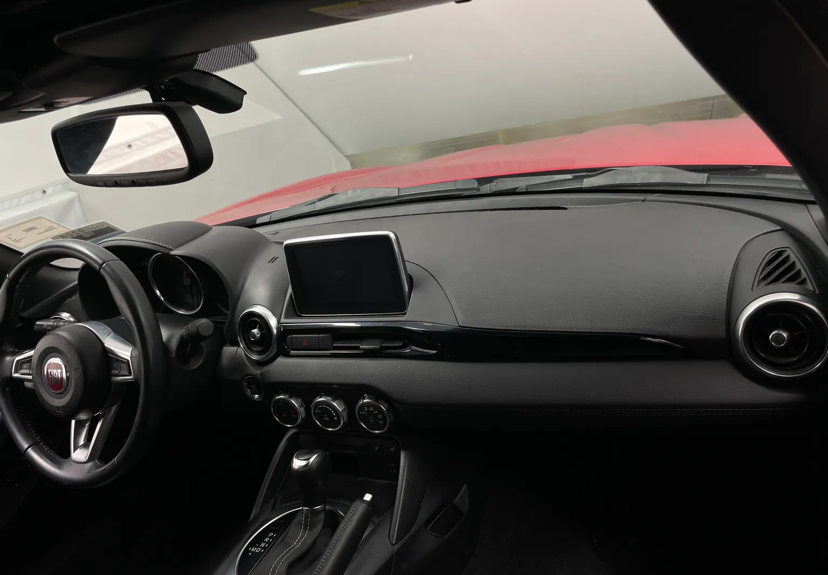 Used 2017 FIAT 124 Spider Lusso RWD image 11