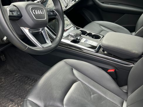 Used 2022 Audi Q7 3.0T Prestige w/ Prestige Package image 11