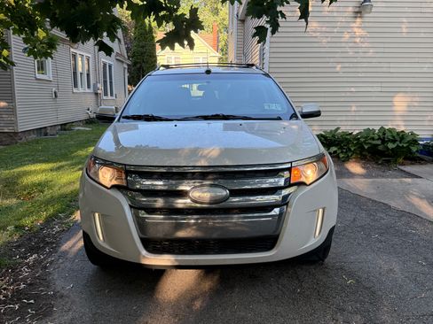 Used 2013 Ford Edge SEL FWD image 1