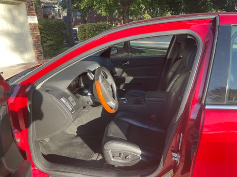 Used 2011 Cadillac STS RWD image 13