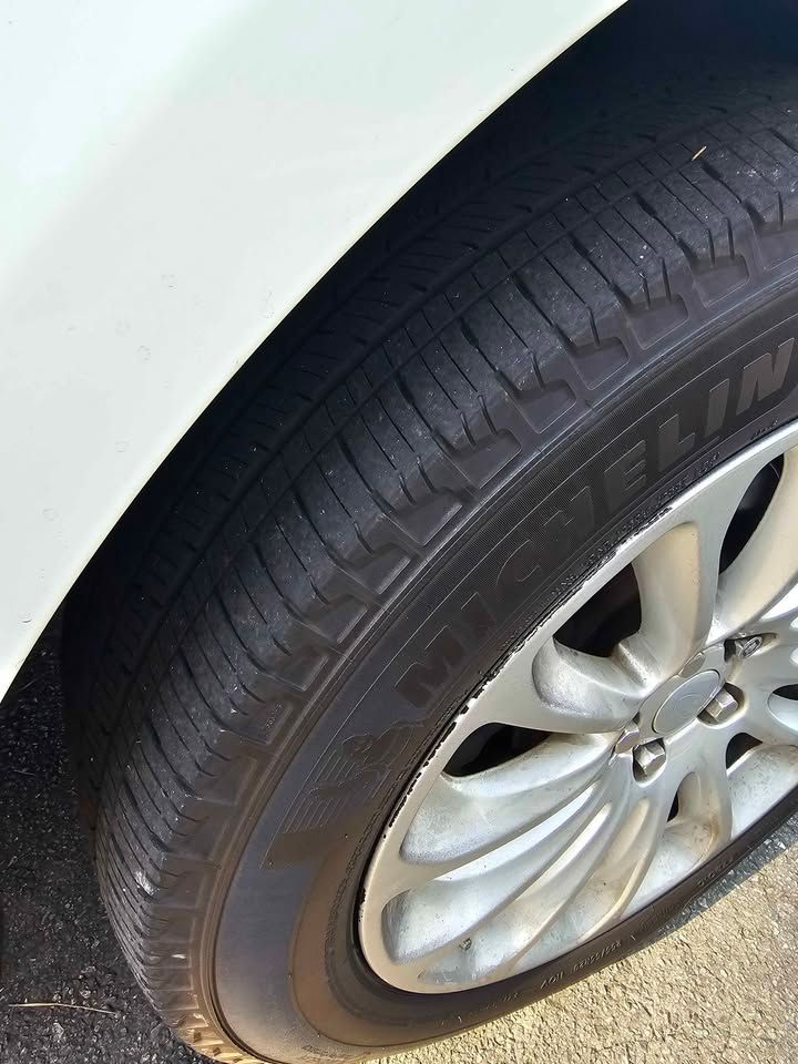 Used 2019 Land Rover Range Rover HSE AWD/4WD image 2