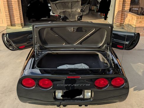 Used 2002 Chevrolet Corvette Z06 w/ Memory Pkg image 15