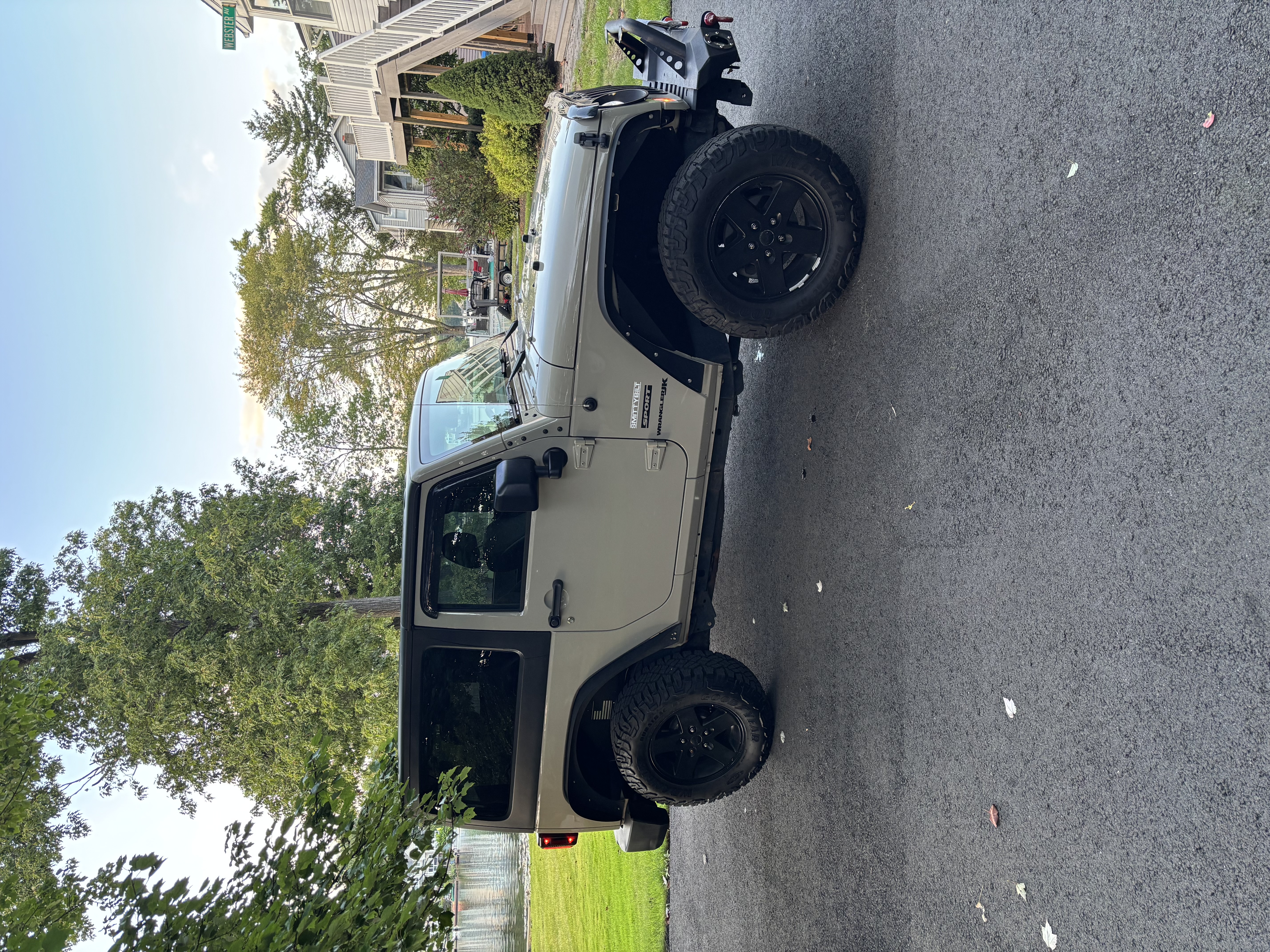 Used 2018 Jeep Wrangler Sport AWD/4WD image 9