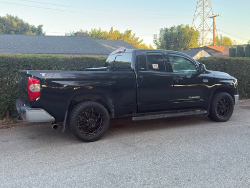 Used 2014 Toyota Tundra SR5 image 10