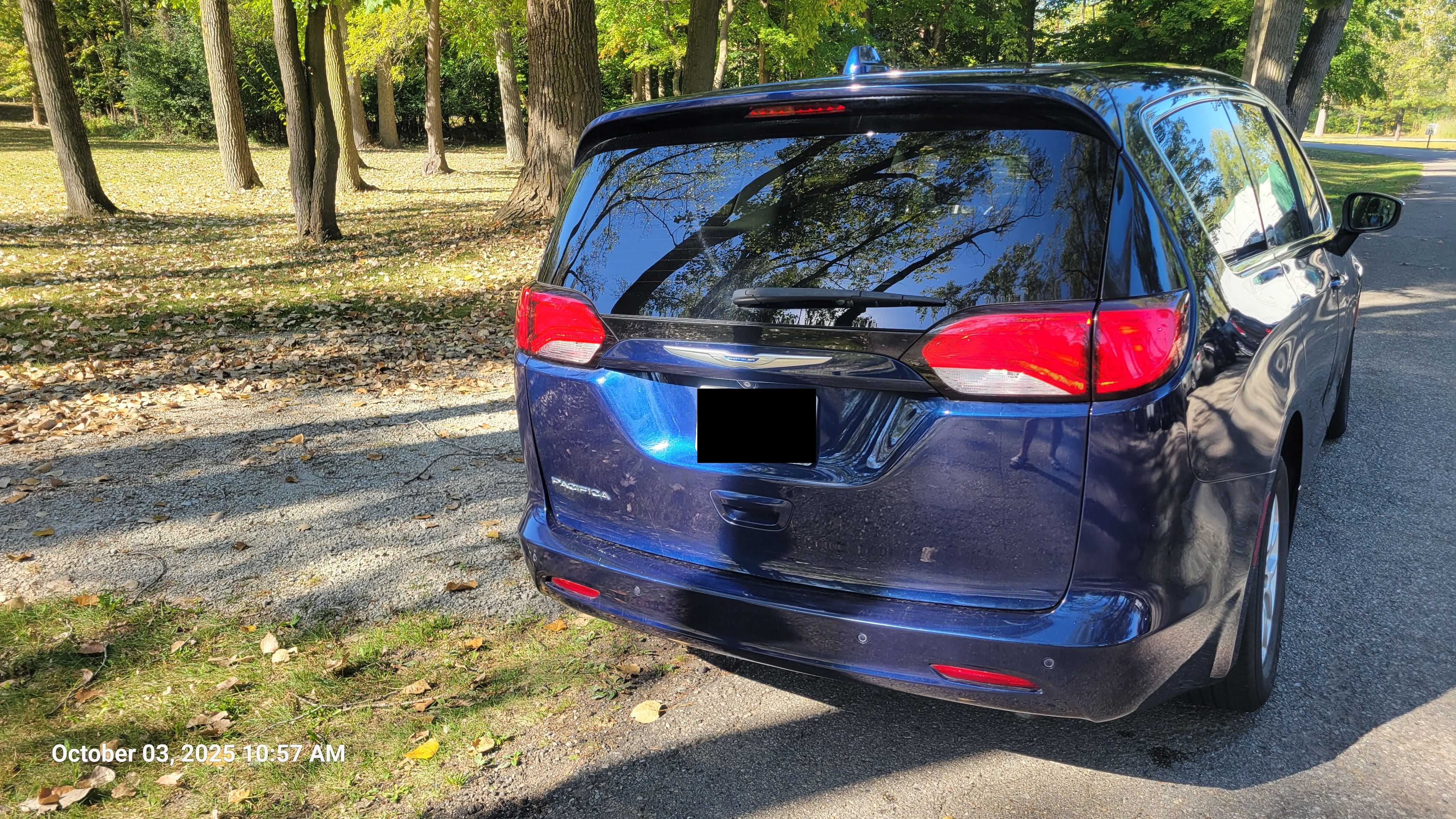 Used 2018 Chrysler Pacifica Touring w/ Security Group FWD image 10