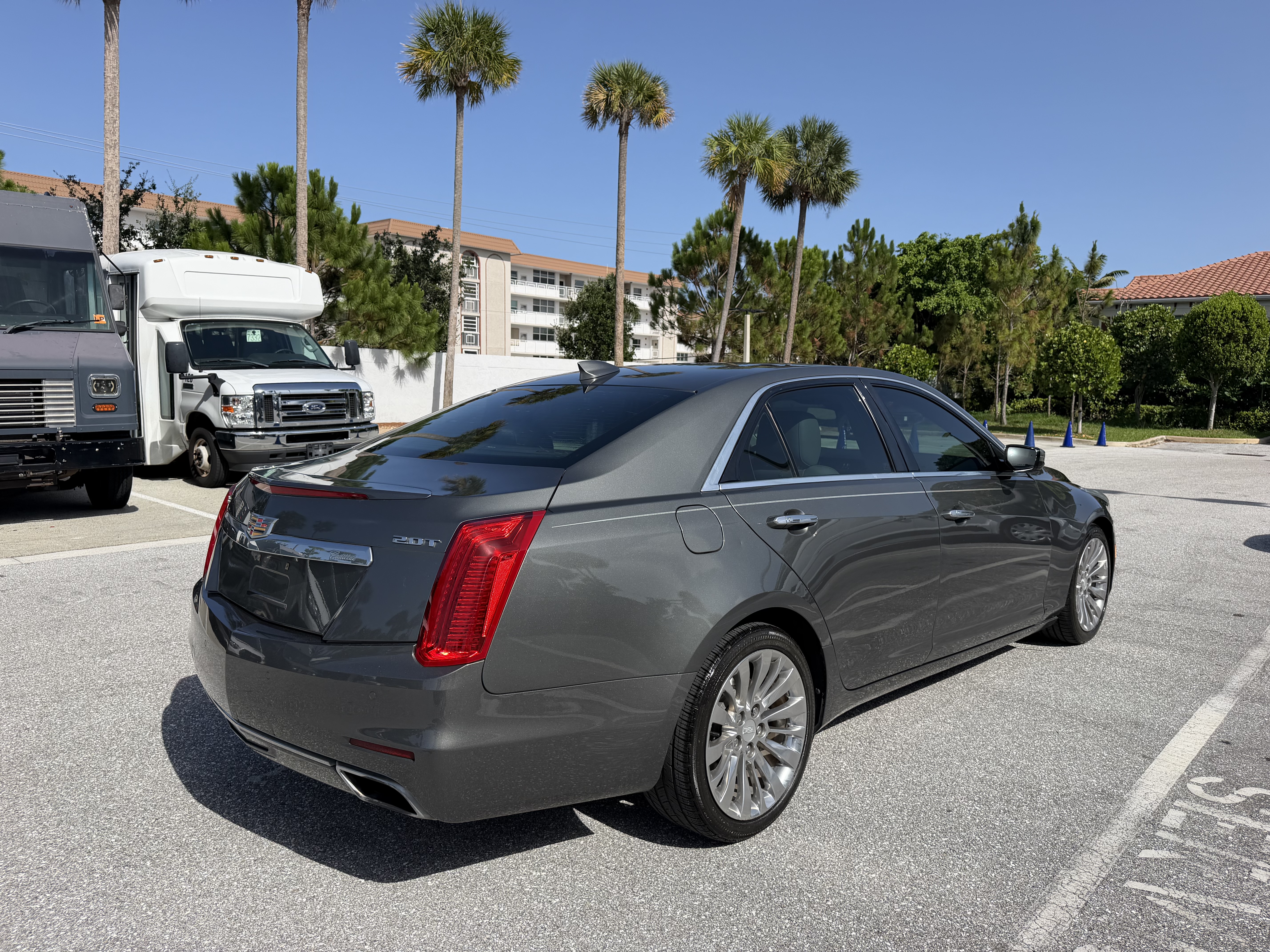 Used 2016 Cadillac CTS Luxury RWD image 5