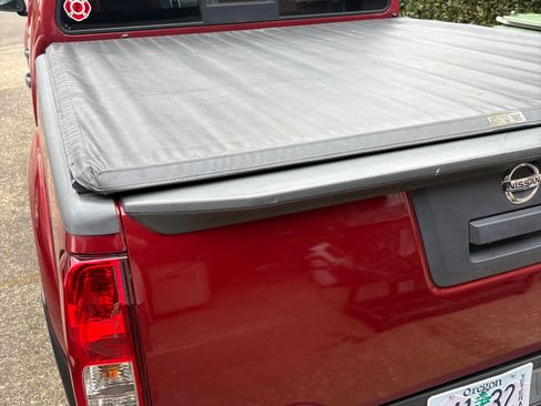 Used 2019 Nissan Frontier SV AWD/4WD image 4