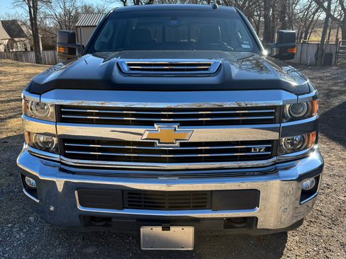 Used 2017 Chevrolet Silverado 2500 LTZ w/ Duramax Plus Package image 4