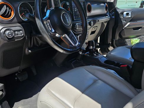 Used 2022 Jeep Gladiator Mojave w/ LED Lighting Group image 12