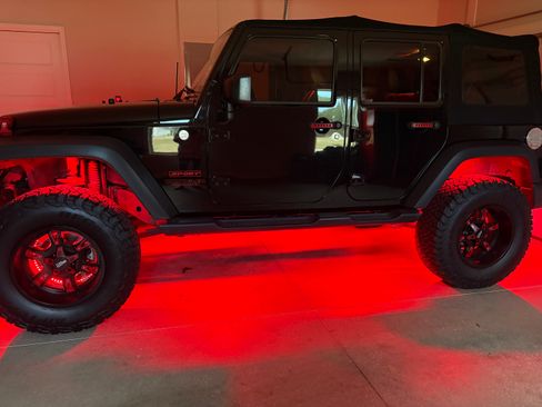 Used 2015 Jeep Wrangler Unlimited Sport w/ Quick Order Package 24S image 10