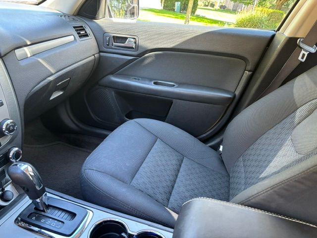 Used 2012 Ford Fusion SE FWD image 8