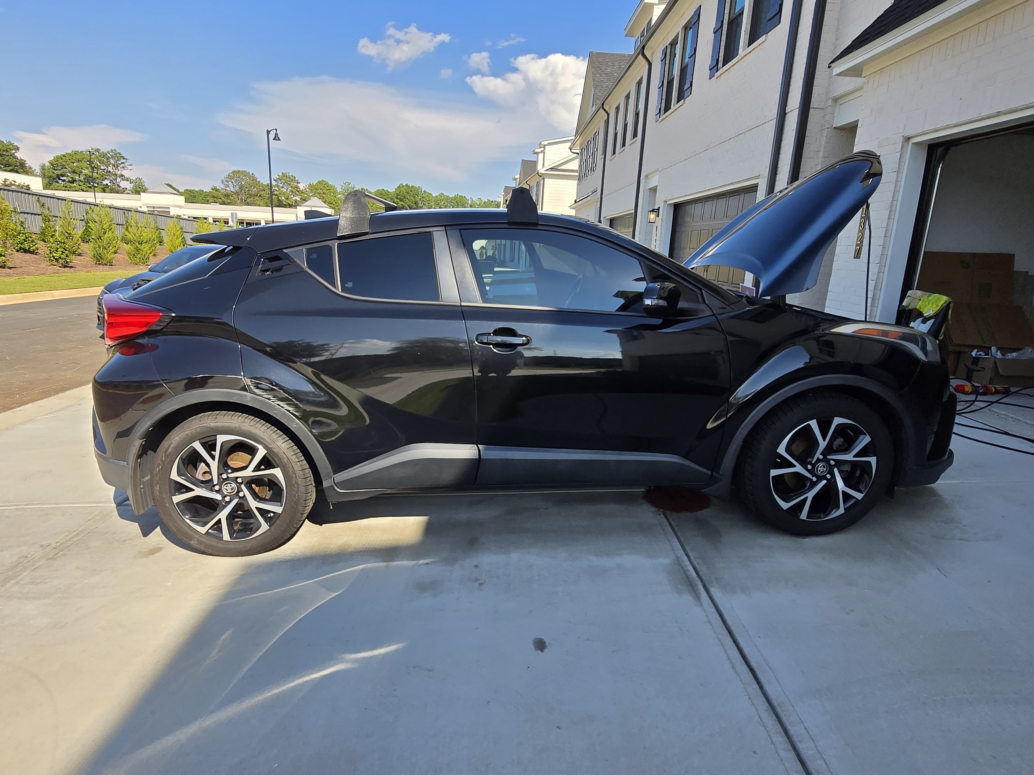 Used 2018 Toyota C-HR XLE FWD image 17