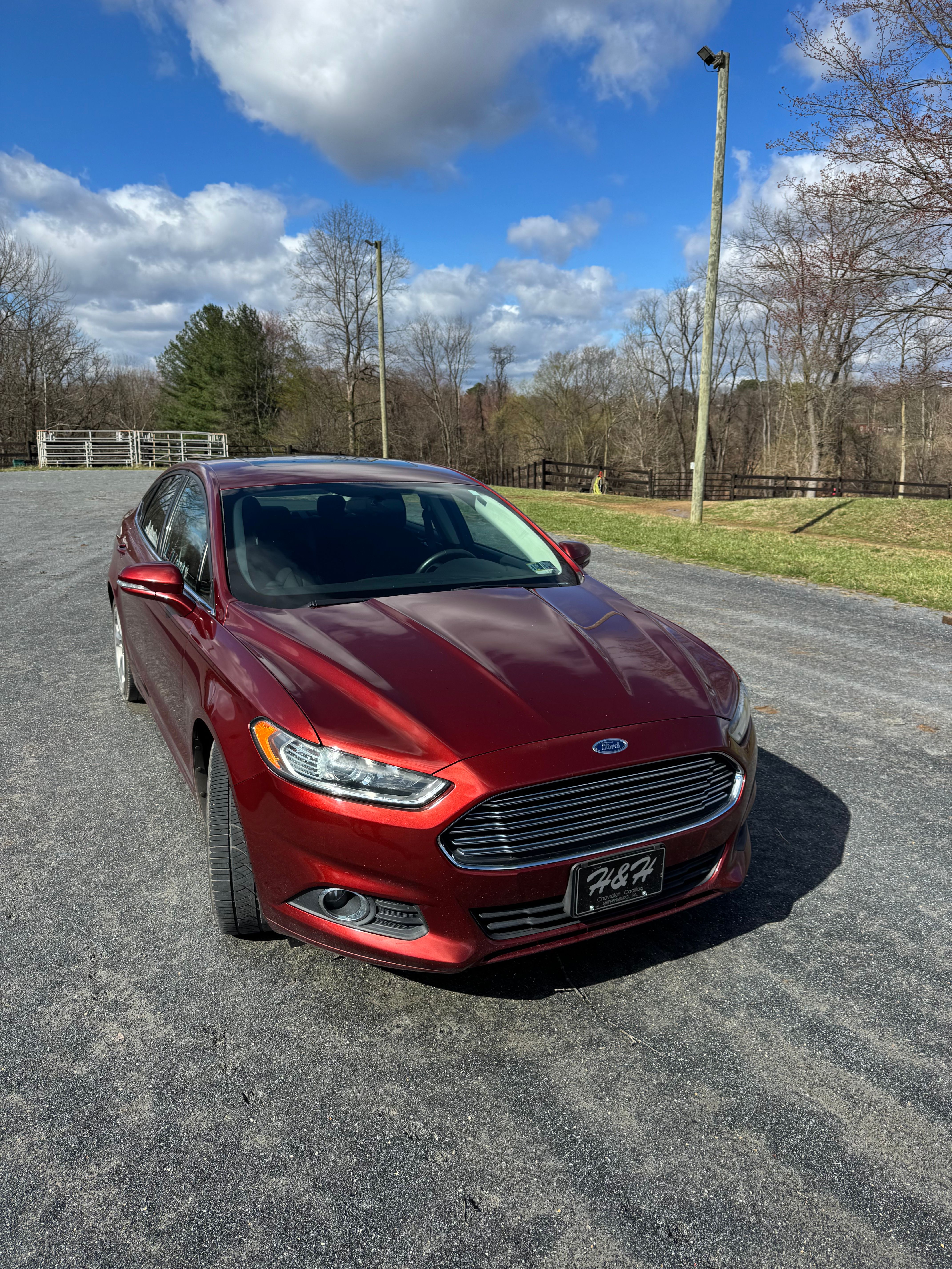 Used 2014 Ford Fusion SE w/ Equipment Group 201A FWD image 1
