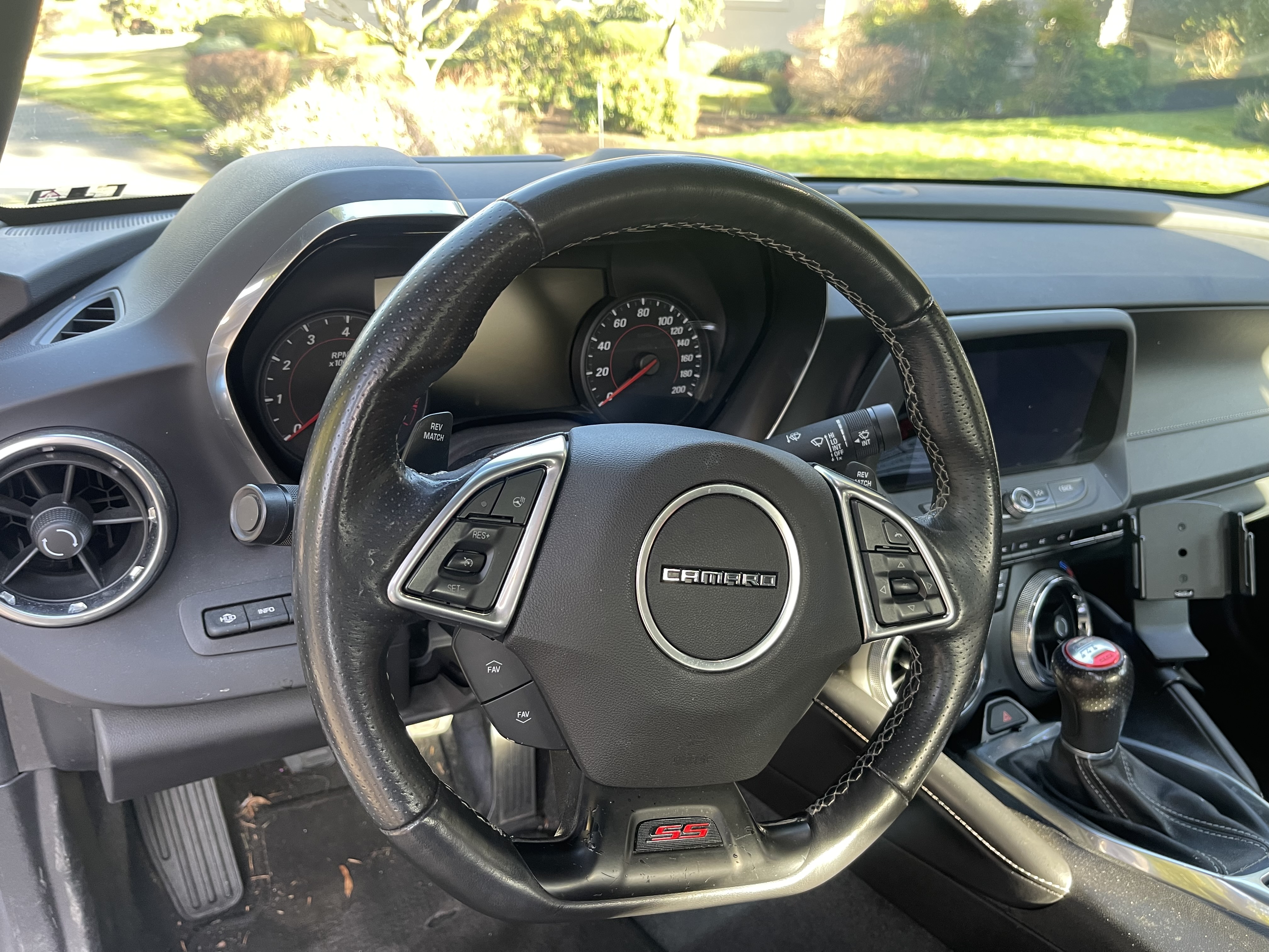 Used 2016 Chevrolet Camaro SS RWD image 15