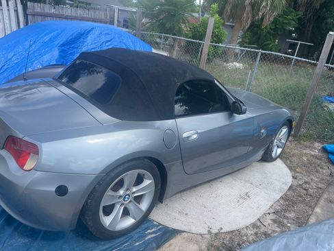 Used 2006 BMW Z4 3.0i RWD image 4