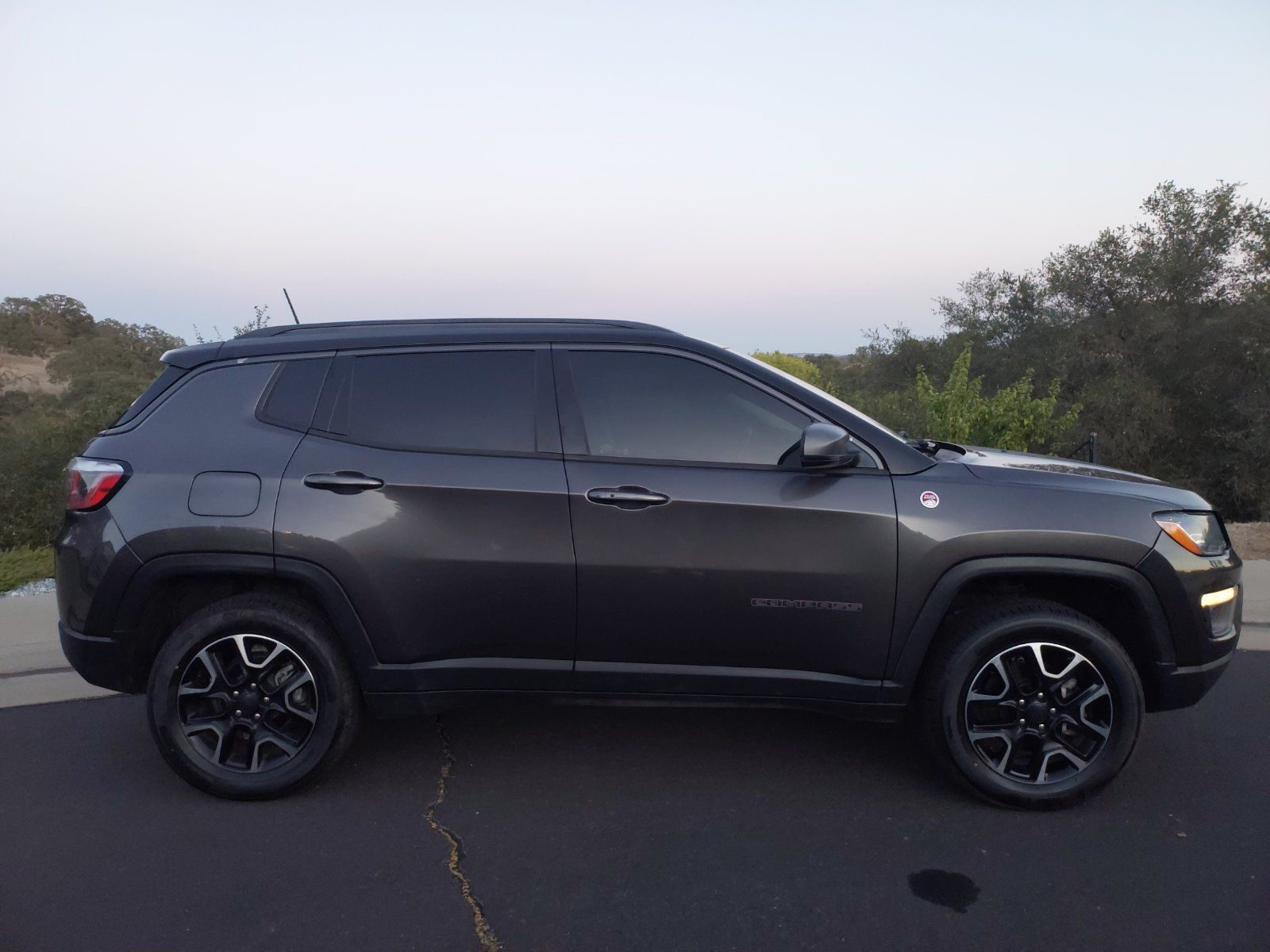 Used 2020 Jeep Compass Trailhawk AWD/4WD image 8